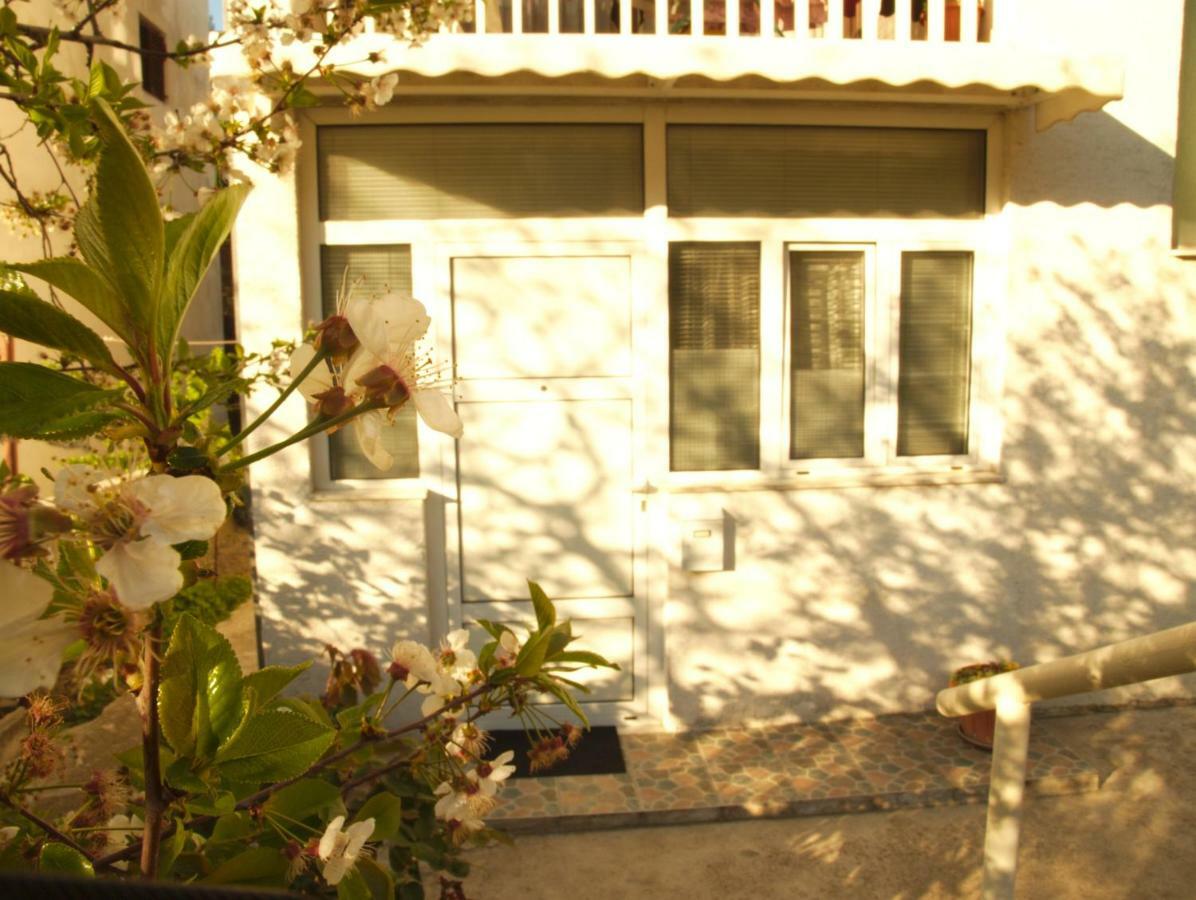 Apartment Fjaka Split Exterior photo